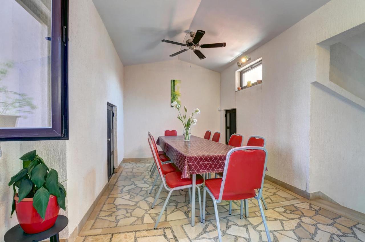 Apartments Kajfes Fažana エクステリア 写真